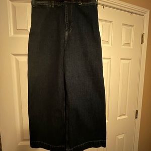 FREE PEOPLE Size 8 High Rise. Wide Leg/Bell Bottom Jeans 👖